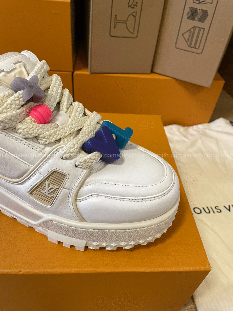 LV shoes