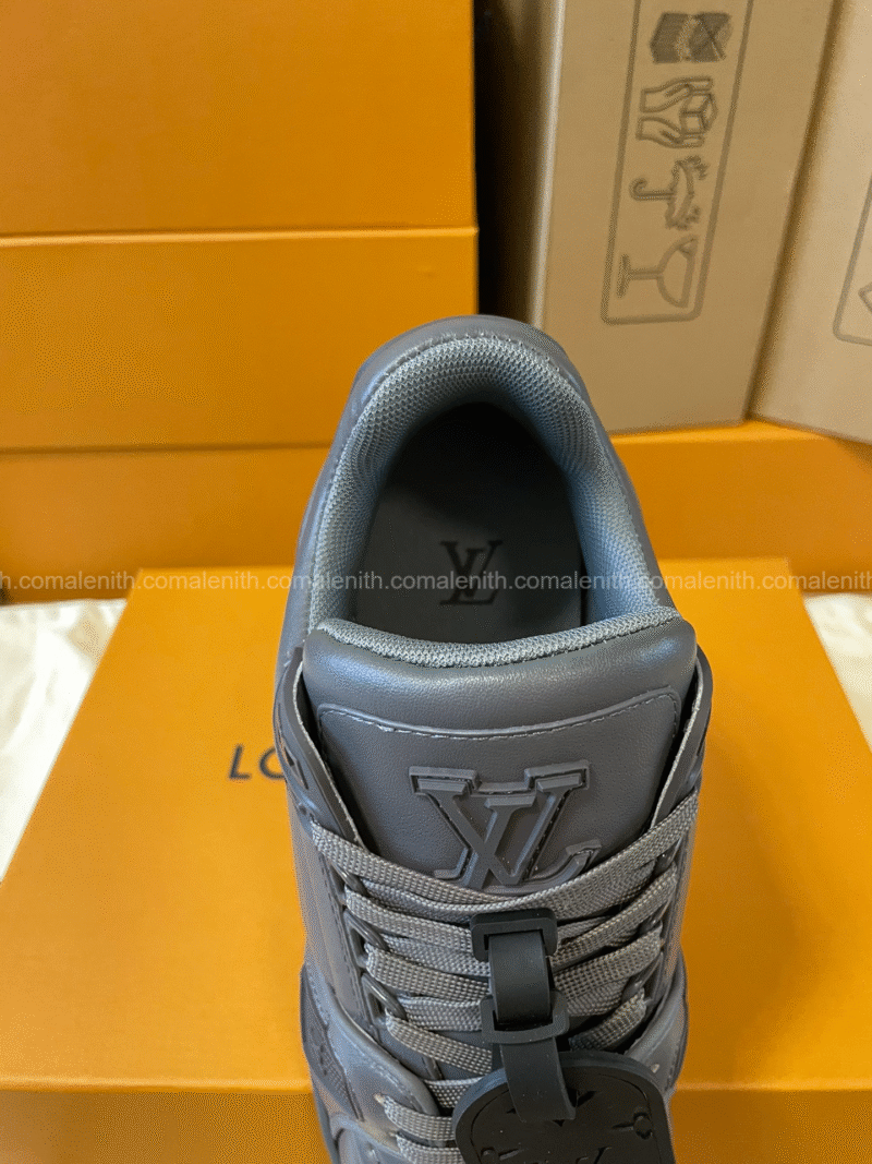 LV shoes