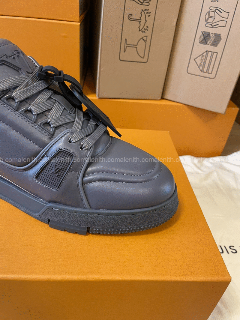 LV shoes